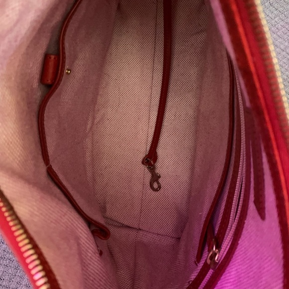 EUC  Dooney & Bourke Red Croc-embossed Leather - Picture 2 of 7